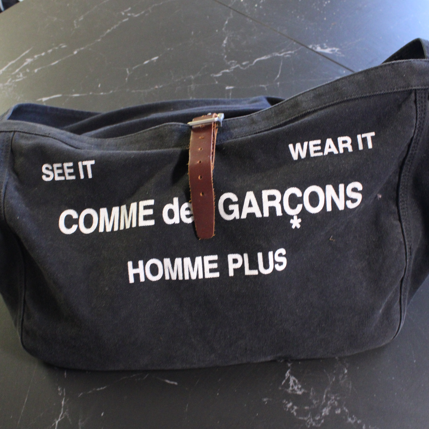 cdg homme plus aw00 postman bag