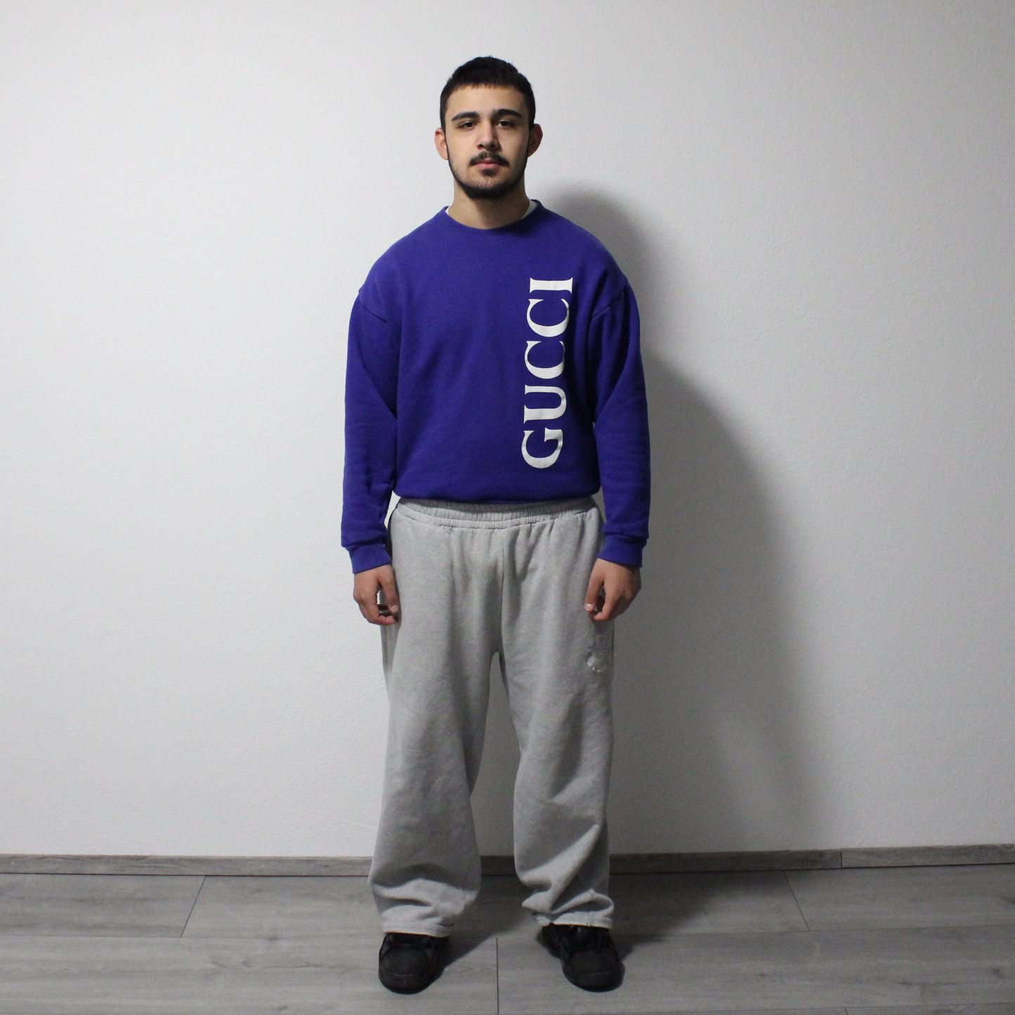 gucci logo crewneck