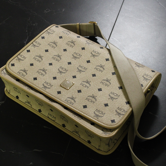 mcm visetos flap messenger bag