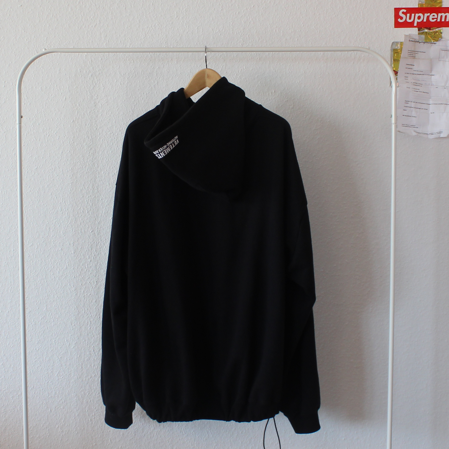 vetements aw18  sweater hoodie